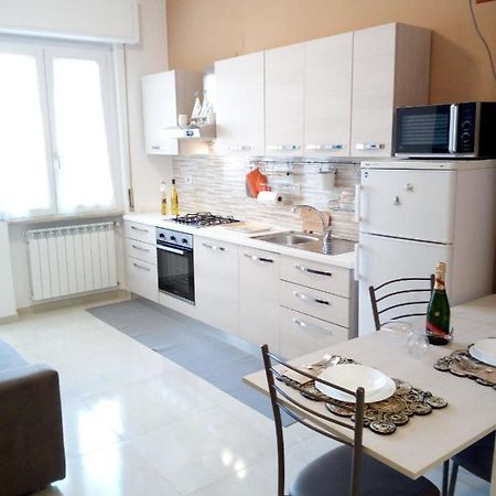 Mira Apartment Пескара Екстериор снимка