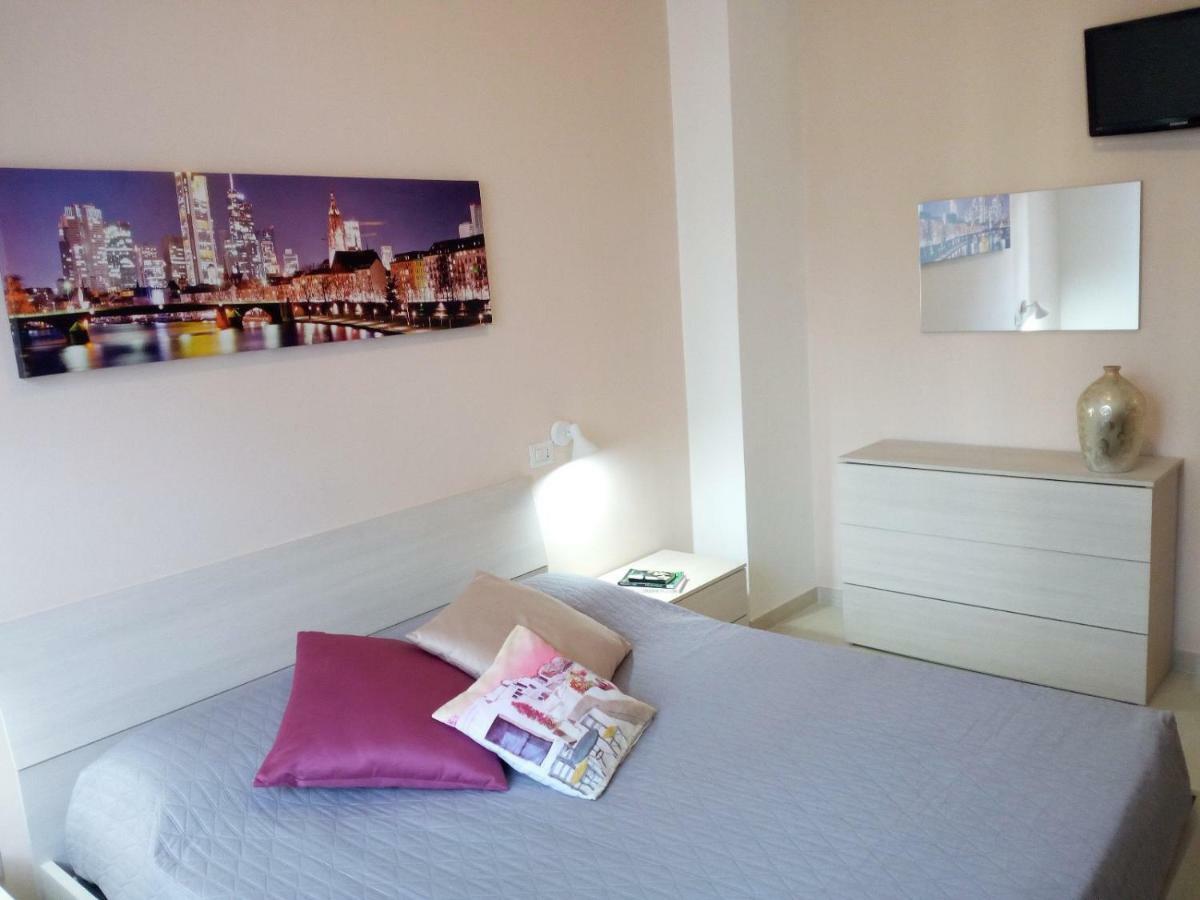 Mira Apartment Пескара Екстериор снимка